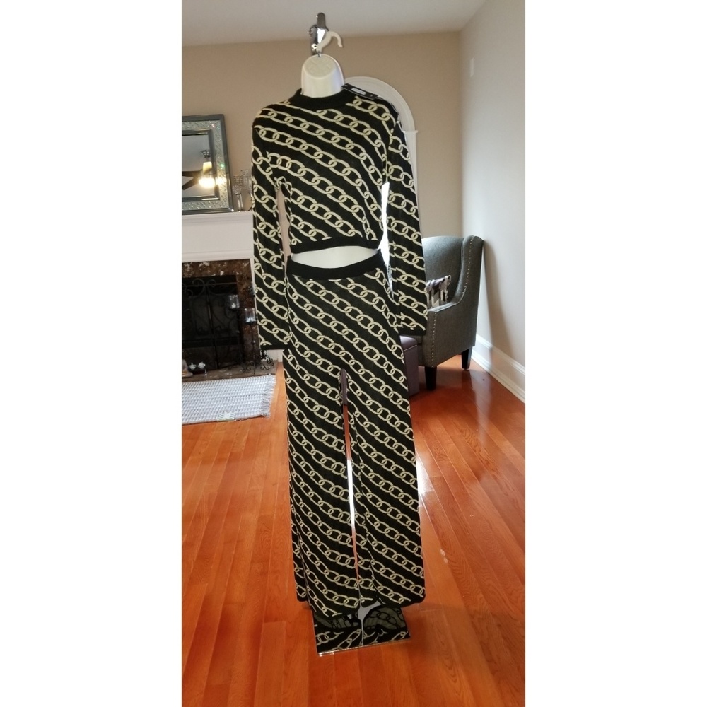 Fashion Nova 2-piece sweater pant set